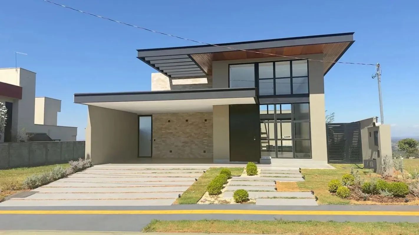 ?? Metragem do imóvel//Lote: 400 m²Área construída: 207 m².?? Ambientes e acabam...