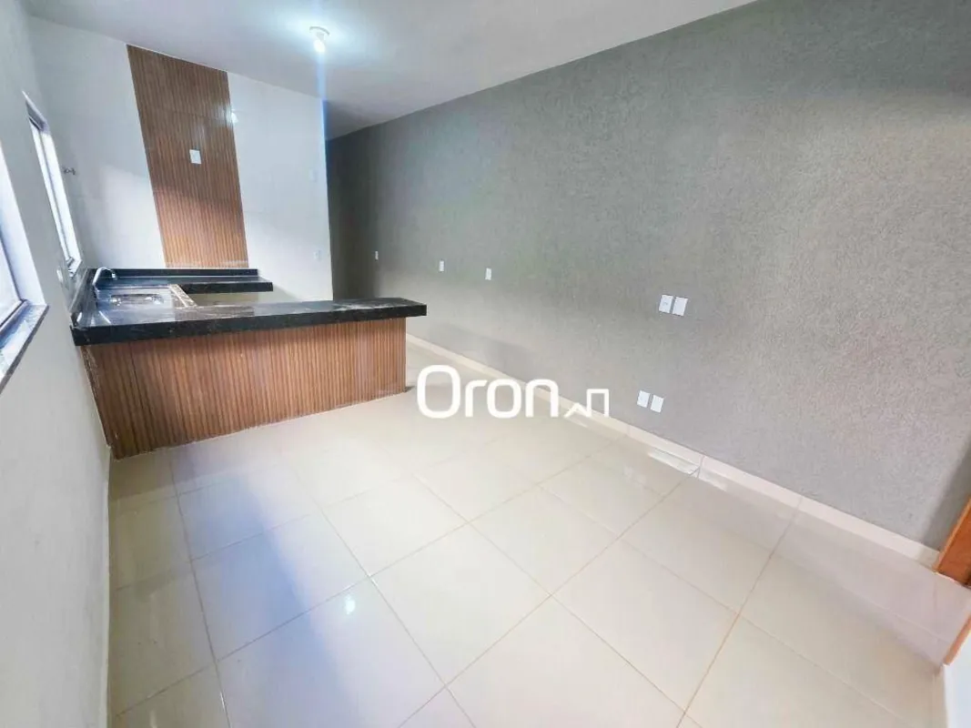CÓDIGO DO IMÓVEL: CA2238LOCALIZAÇÃO:Próximo ao Portal Sul Shopping, com fácil ac...