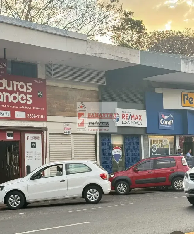 OPORTUNIDADE!ÓTIMA QUADRA, CARREFOUR BAIRRO entre outros comércios.LOJA DESOCUPA...