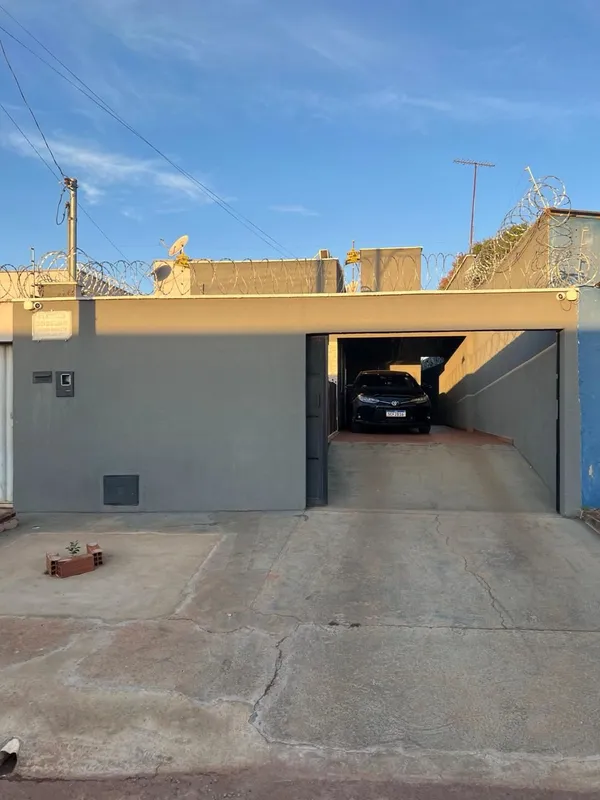 Casa à venda em Trindade – GOSe você procura uma casa moderna, espaçosa e pronta...