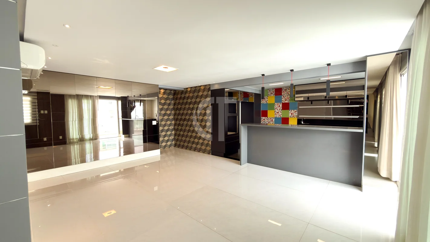 LEIA O ANÚNCIOVENDO LIVING PARK SULReformadoDestaques do Imóvel:03 quartos trans...