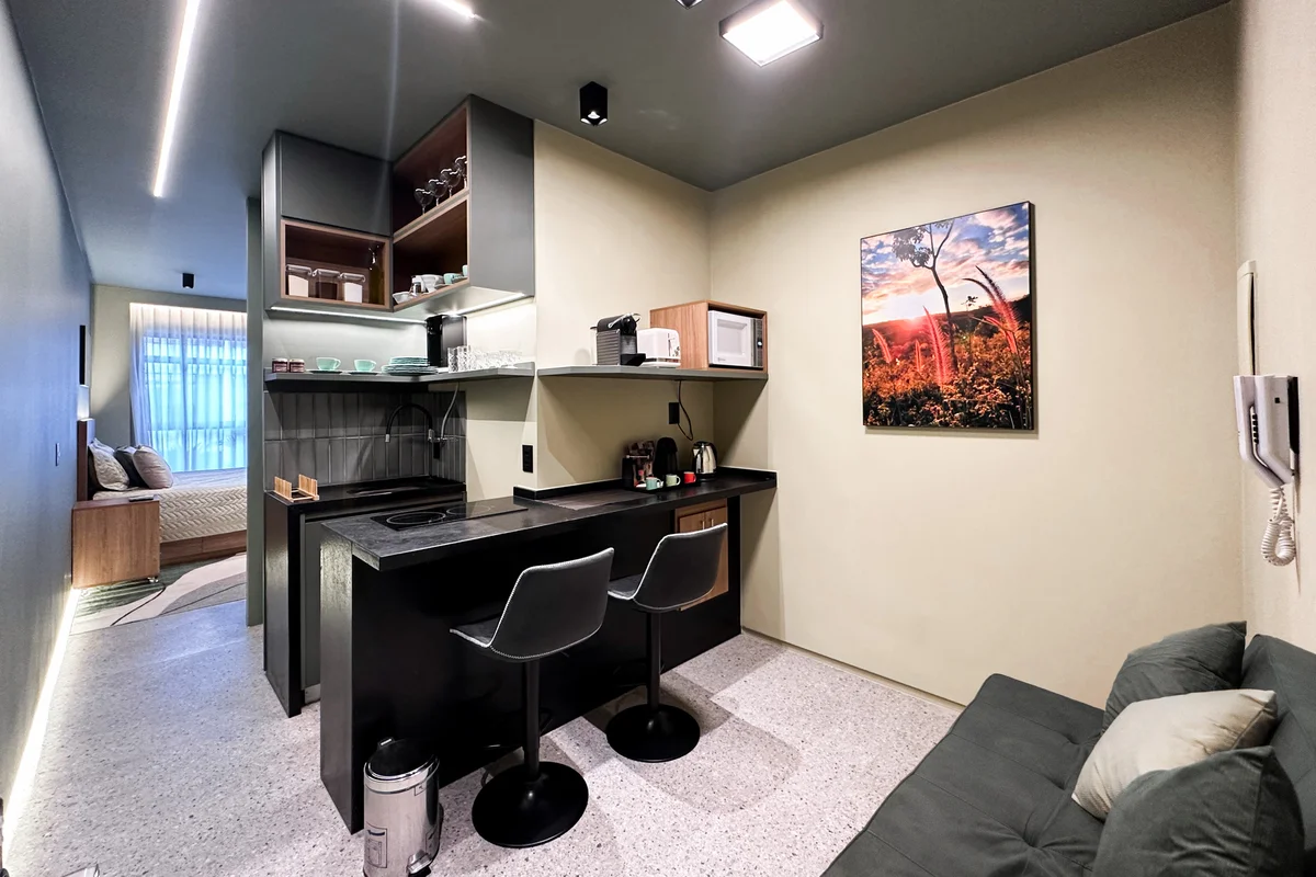 Descubra um apartamento mobiliado, moderno e bem localizado no Ed. Summer Park, ...