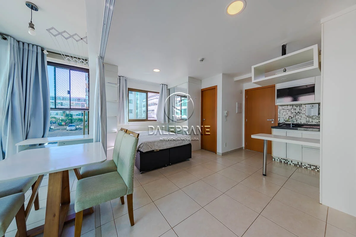 DALEPRANE VENDE COM EXCLUSIVIDADEEXCELENTE APARTAMENTO SEMI VAZADO 1 VAGA COBERT...