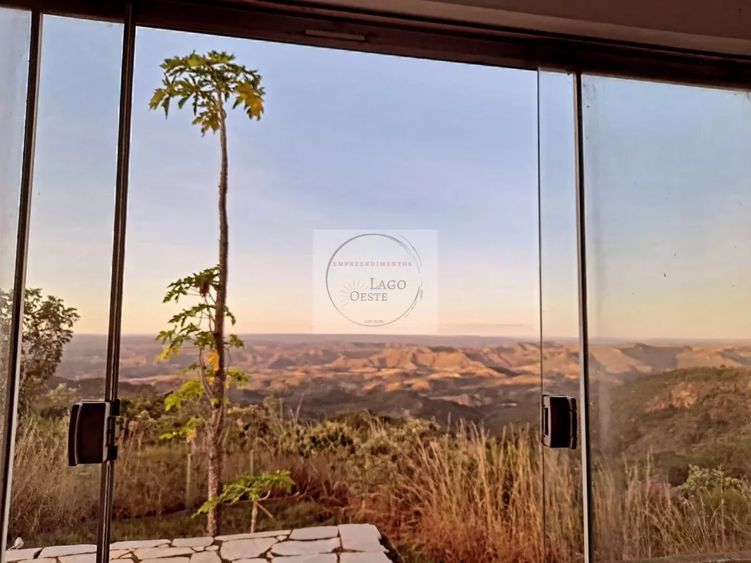 CHÁCARA COM LINDA VISTA PARA O VALEAproveita essa oportunidade para moram em uma...