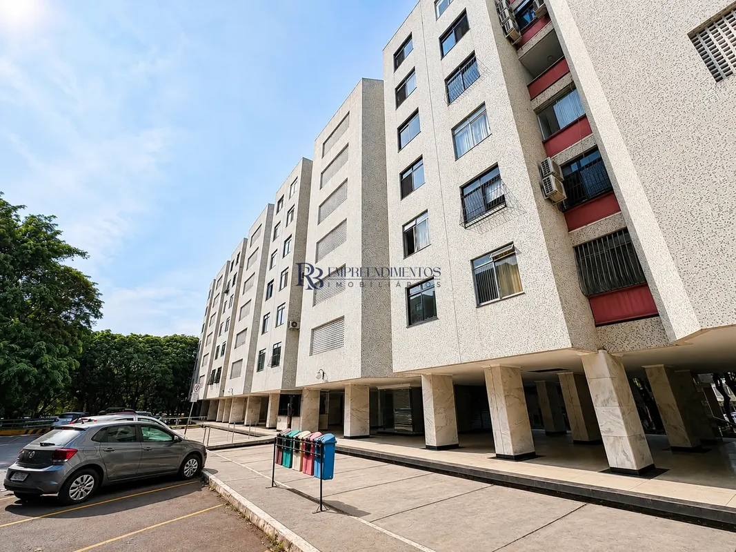 Descubra um apartamento confortável e bem localizado na SQN 313 Bloco E, ASA NOR...