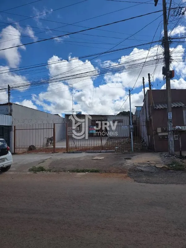 GALPÃO PARA ALUGUEL – AMPLO E BEM ESTRUTURADO  Excelente galpão disponível para ...
