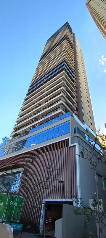 APARTAMENTO COM TRÊS QUARTOS E TRÊS SUÍTES PLENAS, DISPONÍVEL PARA VENDA NO RESI...