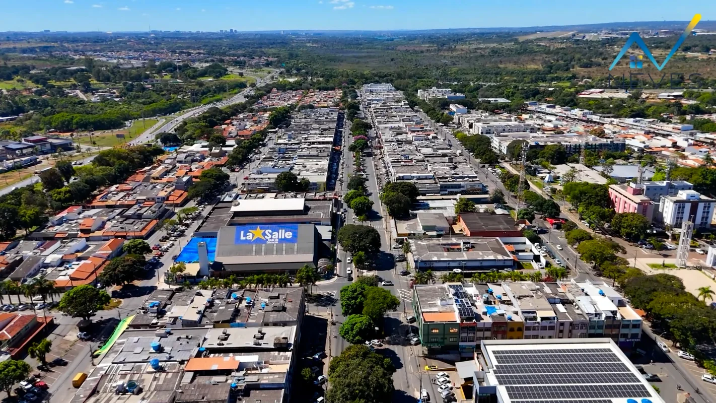 Vendo prédio comercial com 442 m2 na Avenida Central Núcleo Bandeirantes.Prédio ...
