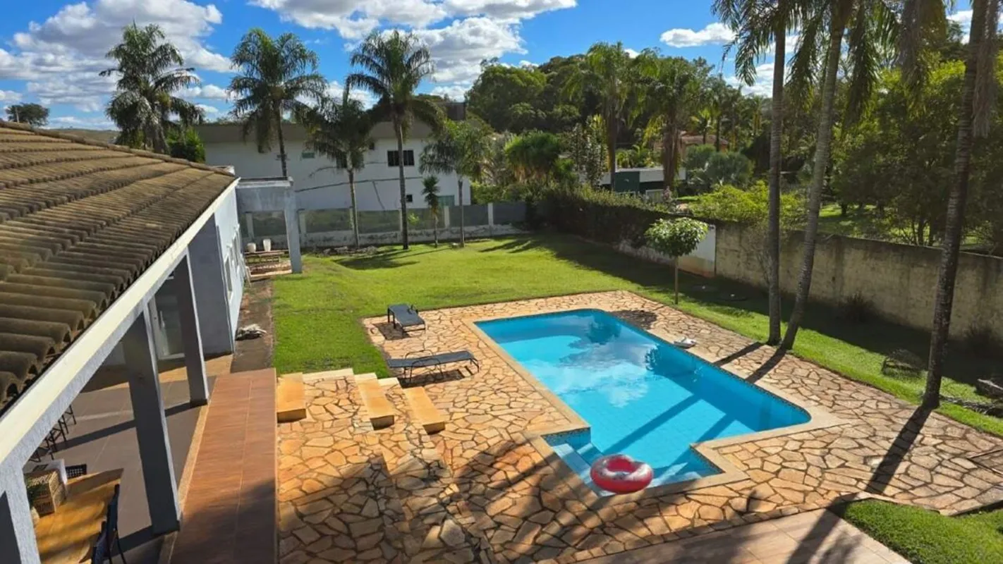 CASA DE ALTO PADRÃO EM CONDOMÍNIO FECHADOExclusividade, conforto e sofisticação ...