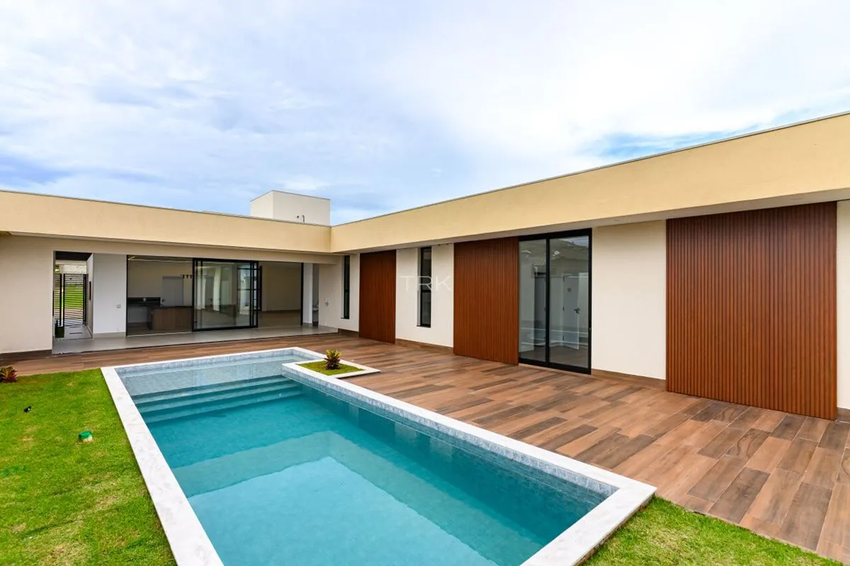 Casa com 3 suítes à venda no Condomínio Mini Chácaras do Lago Sul, Jd. Botânico,...