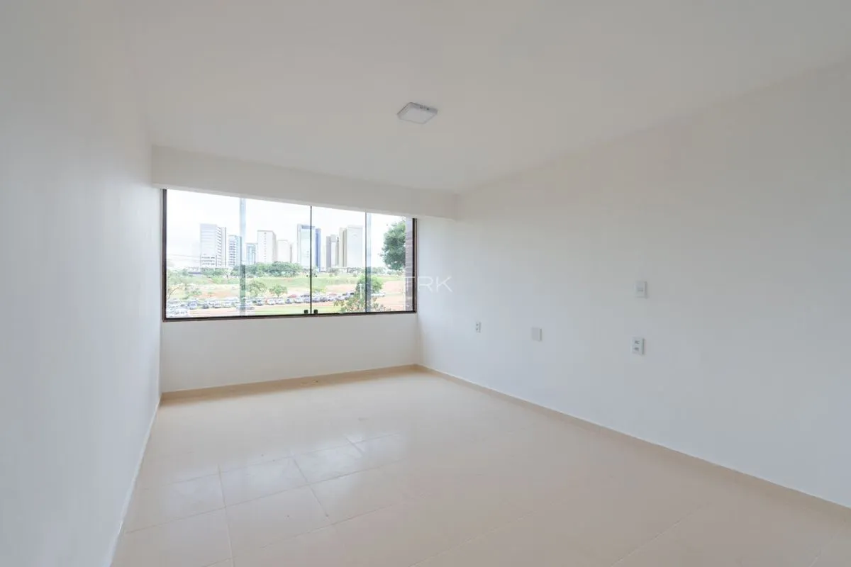 Sala comercial para locação na CLN 201, Asa Norte - Brasília.4 experiências incr...