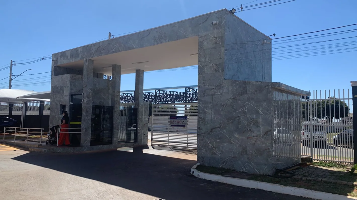 Se você busca um apartamento confortável e bem localizado em Riacho Fundo II, es...