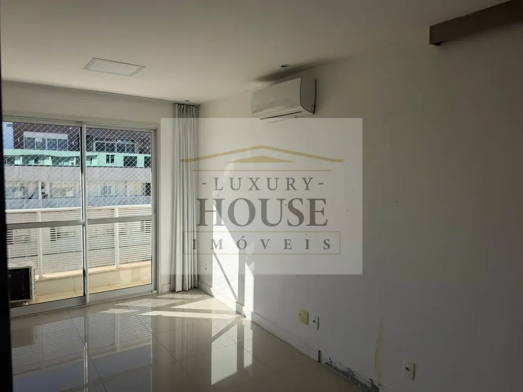 Conquiste seu novo lar na SQNW 311 Bloco C, no Noroeste de Brasília. Este confor...