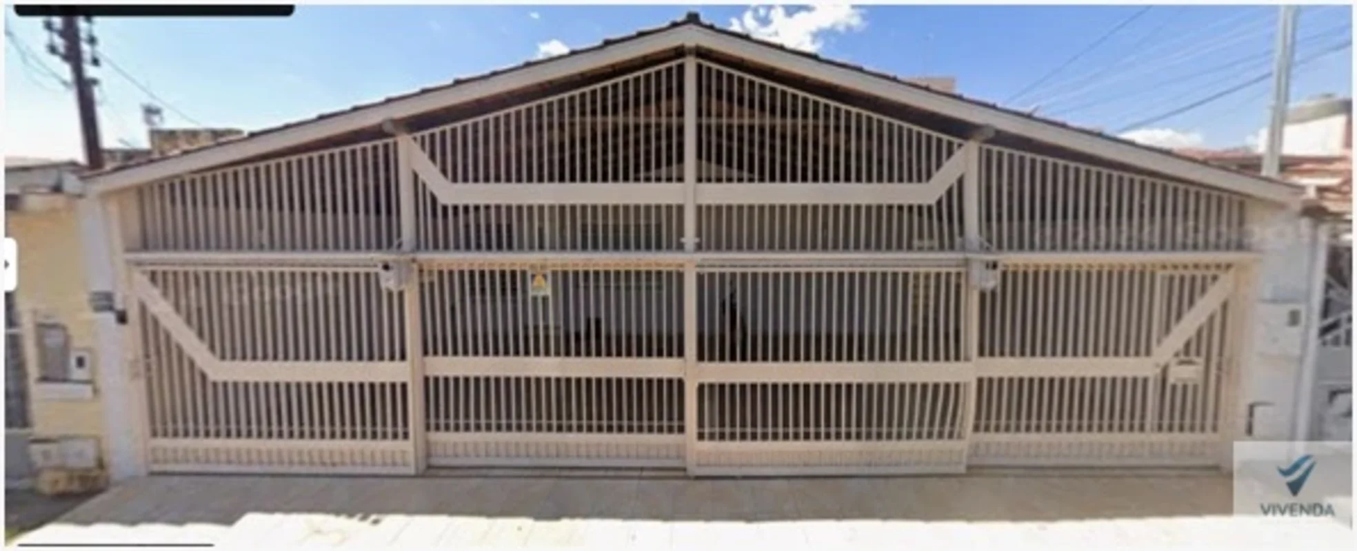 Imagine morar em uma casa espaçosa e bem localizada no coração do Setor Sul, em ...
