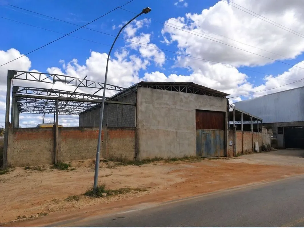 Investimento: R$ 650.000,00 Localização: INCRA 8 Em frente à DF-451, com fácil a...