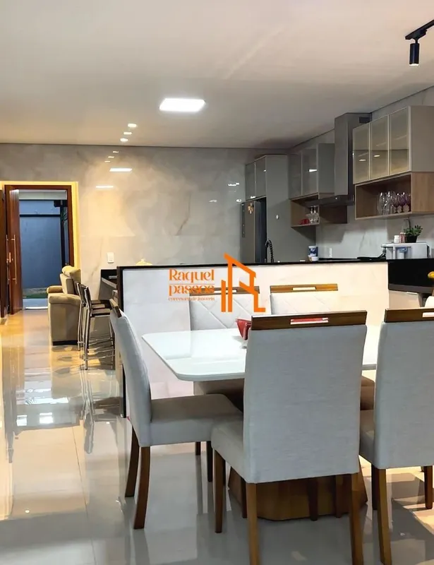 Excelente Casa em Arniqueiras!! - 3 quartos - Área ampla e espaçosa - Hidromassa...