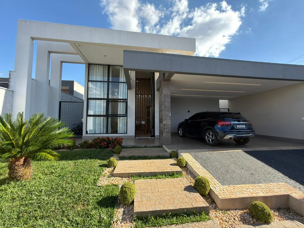 ARNIQUEIRA – DFR$ 1.590.000,00Casa moderna, espaçosa e muito bem distribuída, id...