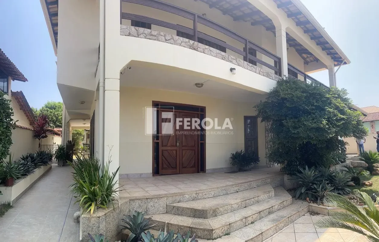 FEROLA IMOVEIS VENDE Sobrado no Condomínio Vivendas Colorado II, localizado no b...