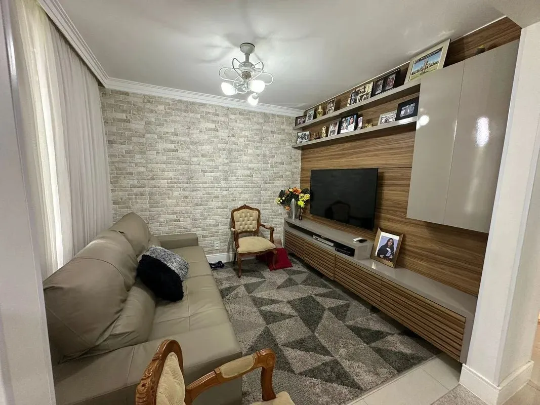 Apartamento Reformado com Vista para o Verde à Venda SQN 411, Asa Norte/DFSala A...