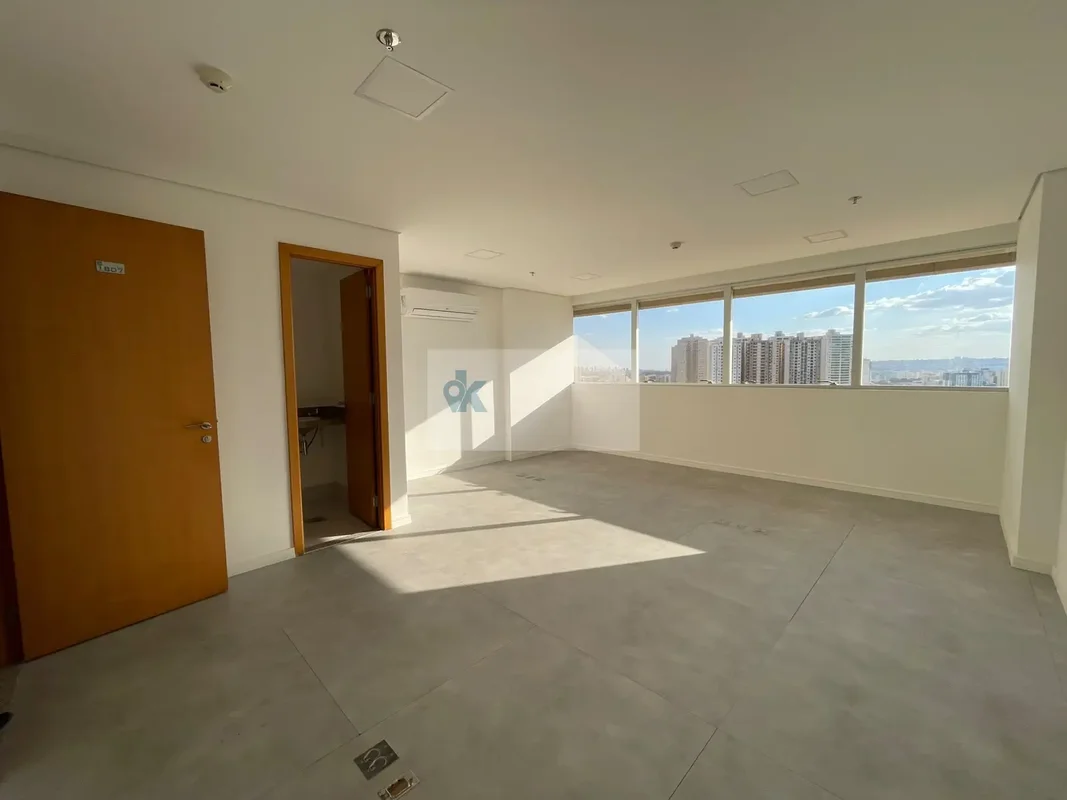 Sala Comercial à Venda – DF Century Plaza | Águas ClarasA oportunidade ideal par...