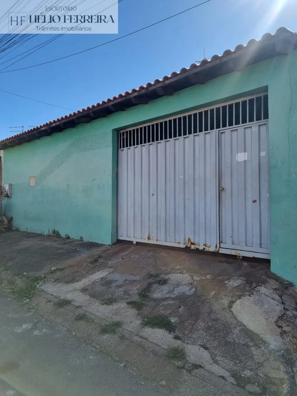 CASA À VENDA EM SANTA MARIA NORTE Excelente oportunidade para quem busca confort...