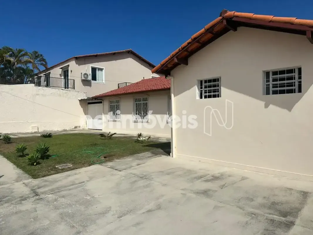 SHIS QI 23 | Casa térrea com amplo terreno e excelente potencial Se você procura...