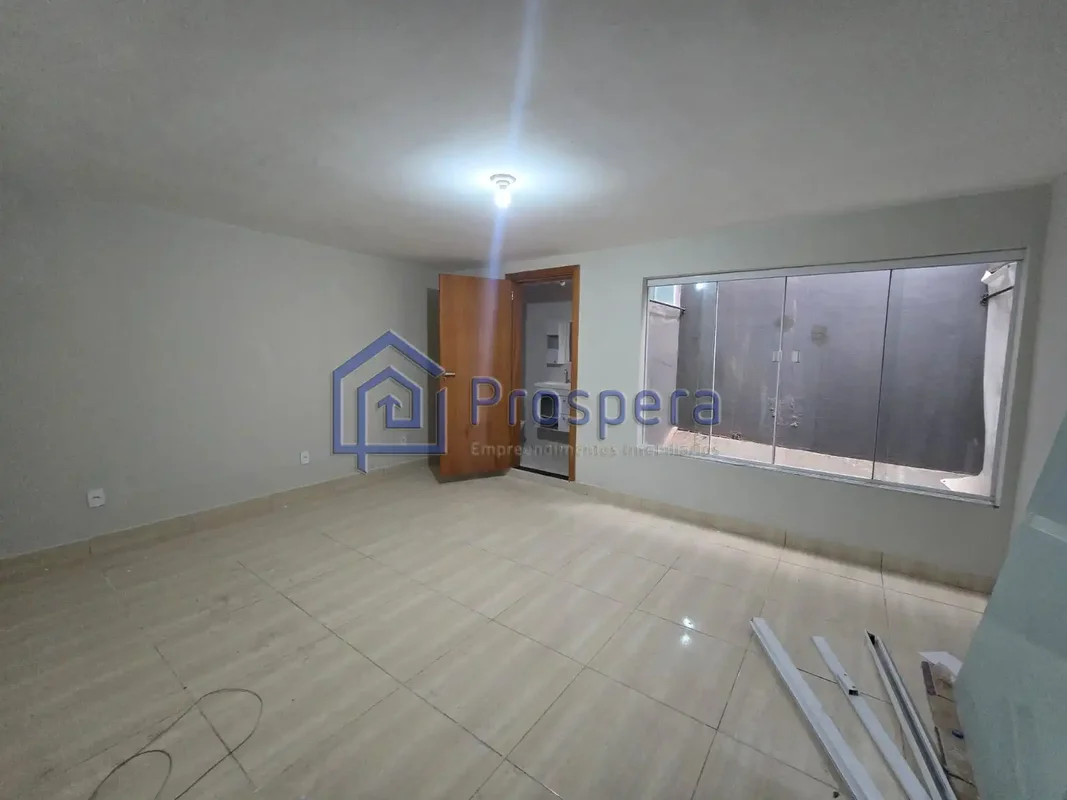Versatilidade e Praticidade: Sala Comercial ou Residencial para locação!Procuran...