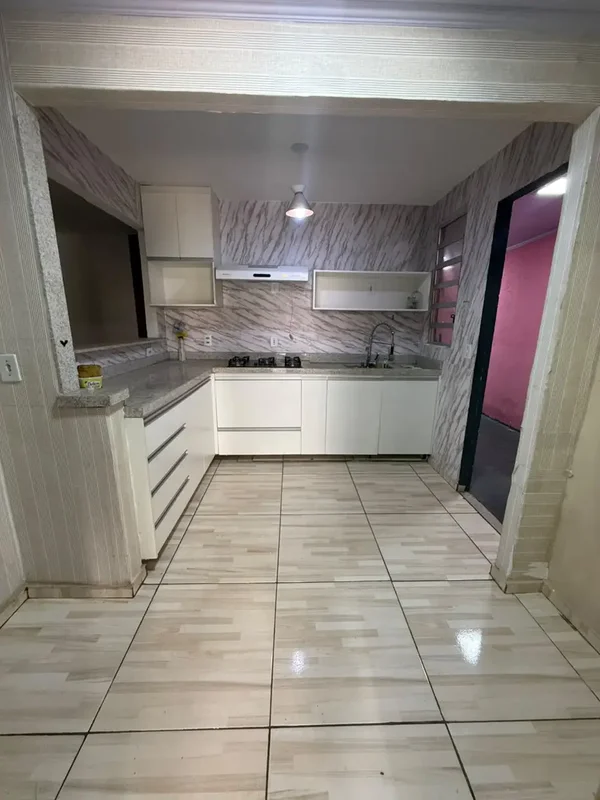 JDM IMOBILIÁRIA VENDEExcelente casa à venda no Riacho Fundo IIO IMÓVEL PRECISSA ...