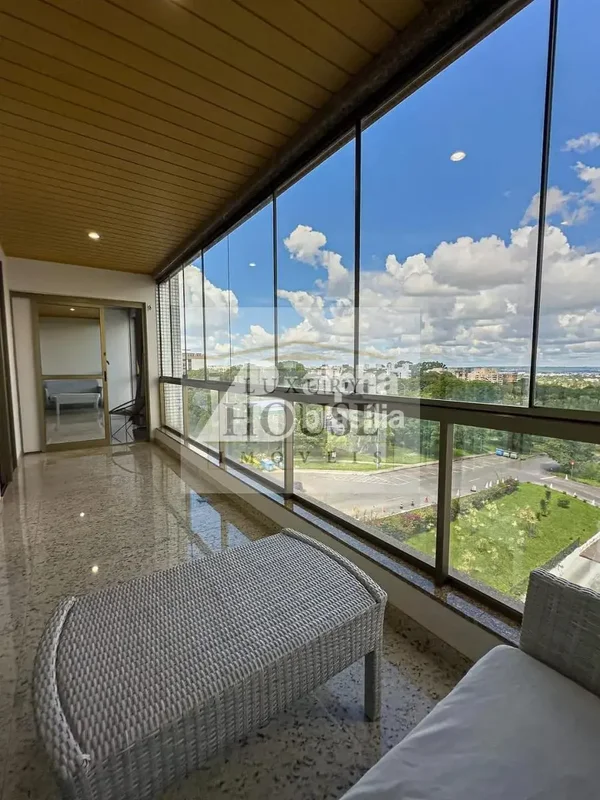 Descubra um apartamento de alto padrão no coração do Sudoeste, em Brasília, na S...