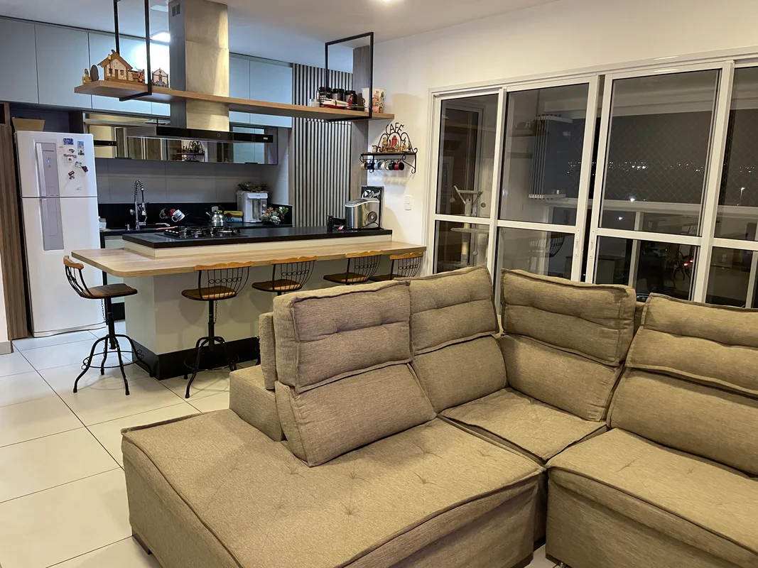 Desfrute do melhor da vida em um apartamento reformado, com vista livre e locali...
