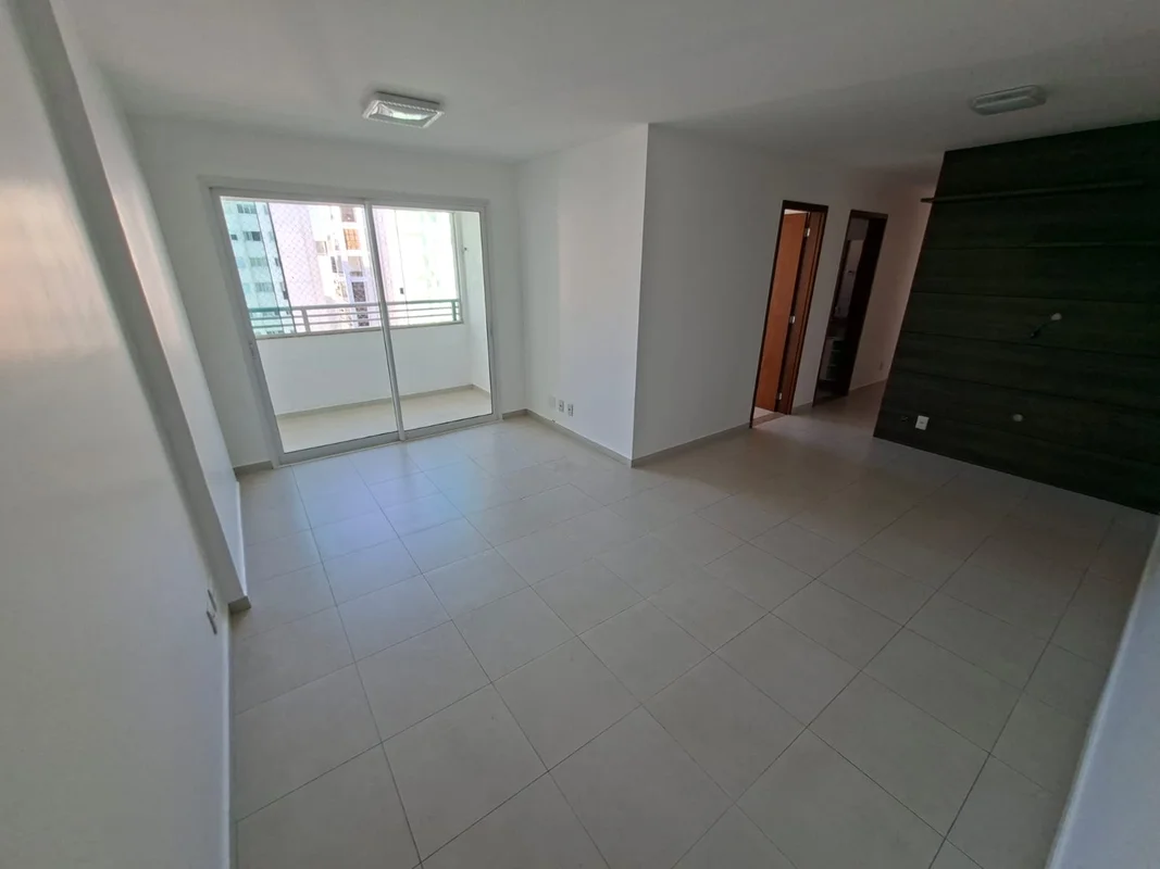 Conquiste um estilo de vida confortável e privilegiado na Rua 14, Norte, em Água...