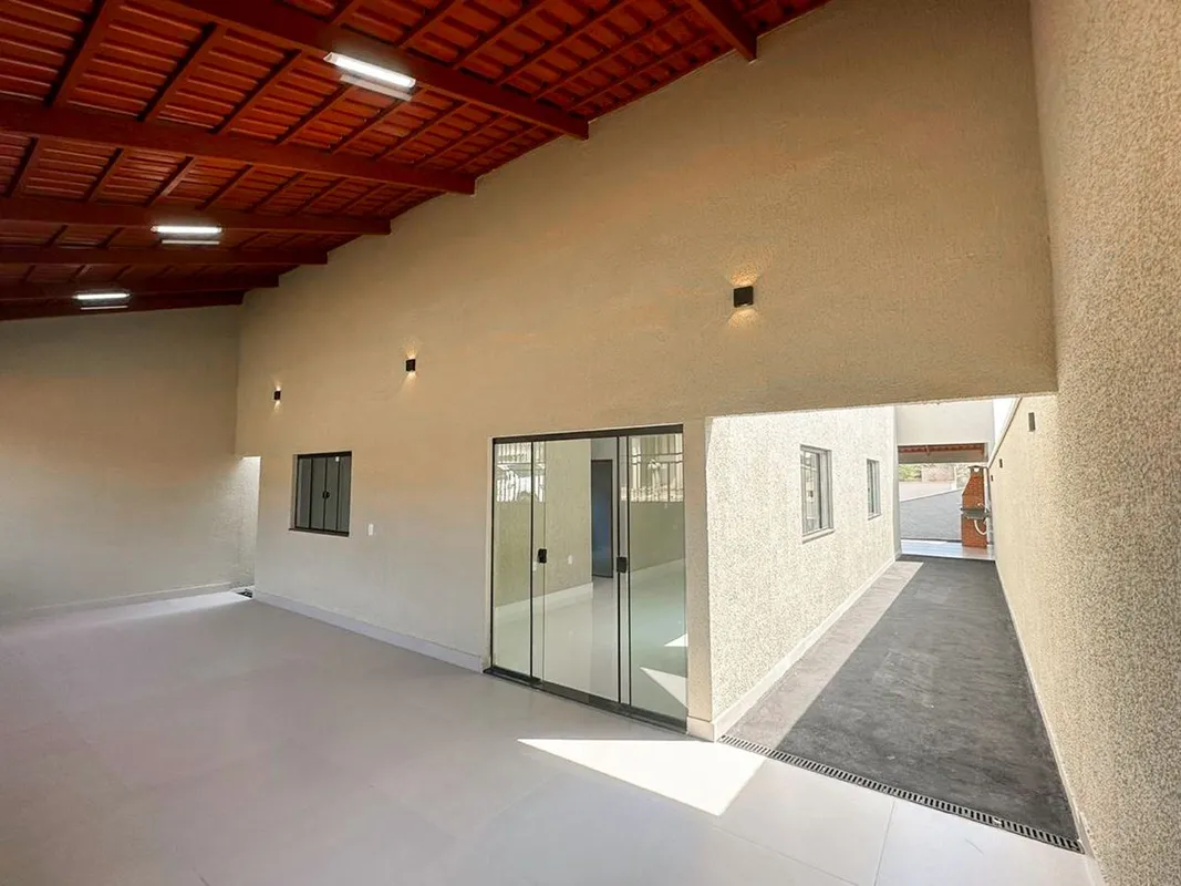 Excelente oportunidade de adquirir sua nova casa no bairro Conjunto Dona Iris II...