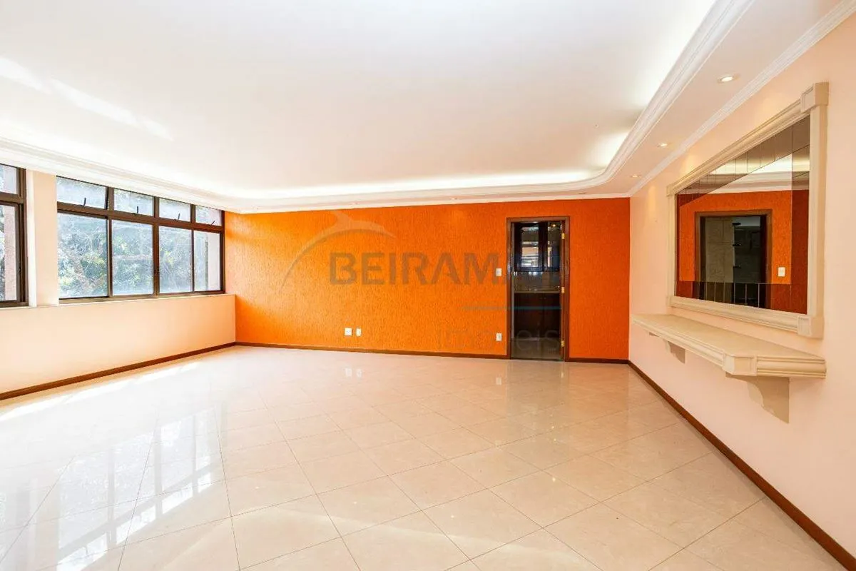 Se você procura um apartamento com excelente planta, localização privilegiada e ...