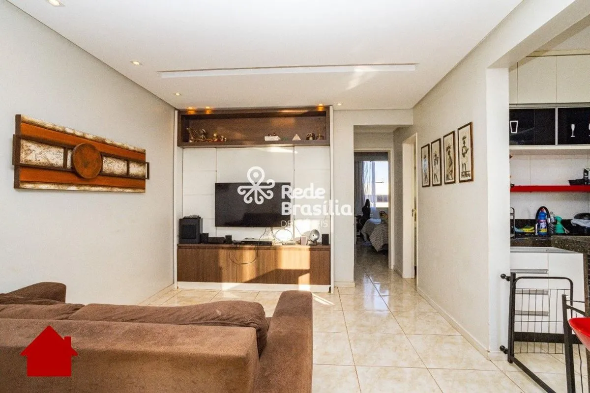 QE 02 | Apartamento Nascente - Reformado - Vazado | Lúcio CostaApartamento aconc...