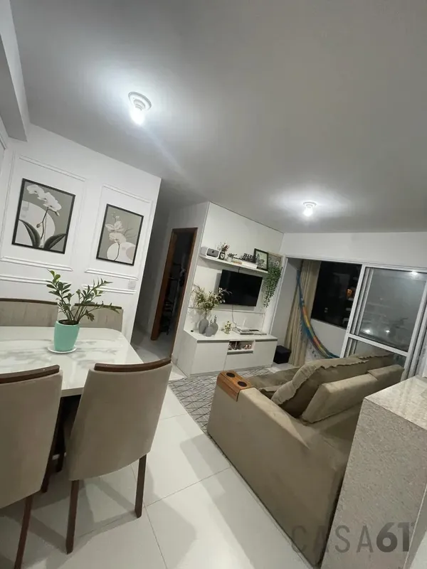 ? Excelente Apartamento Nascente - Apenas 5 Anos de Construção (Primeiro Dono)Um...
