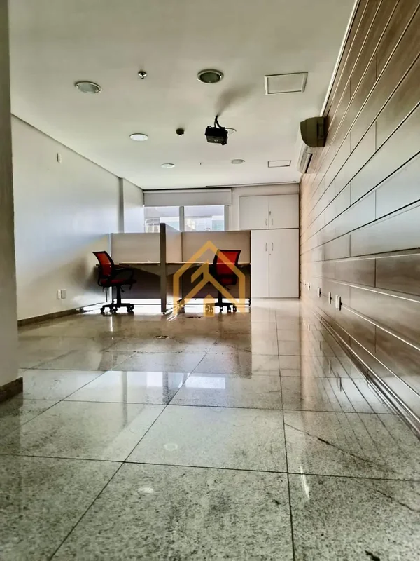 Excelente Sala Comercial no Edifício Multiempresarial - No Coração de BrasíliaÁr...