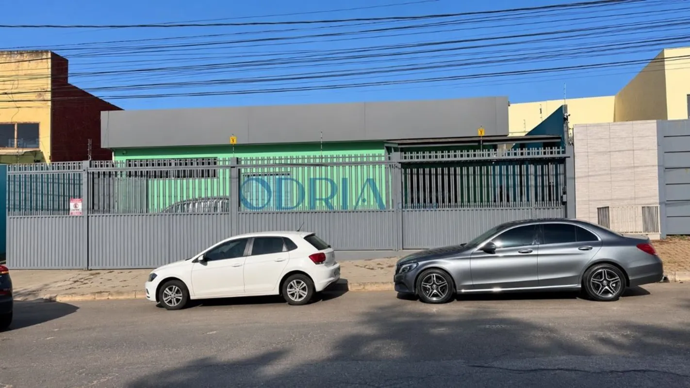 OPORTUNIDADE ? IMÓVEL COMERCIAL DE ALTO PADRÃO À VENDAADE Águas Claras ? Brasíli...
