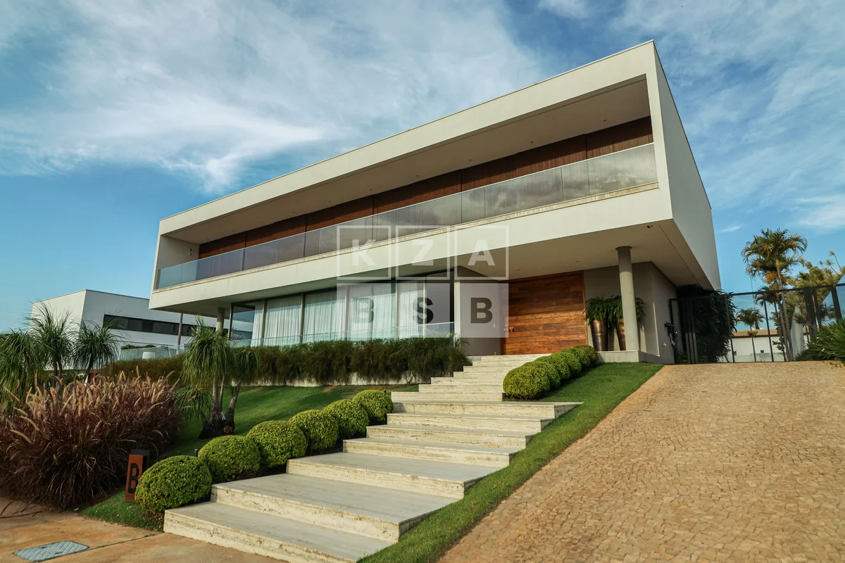 VENDE CASA MODERNA | SMDB 20*5 suítes* | *800m²* | *2 pavimentos* | *4 vagas cob...