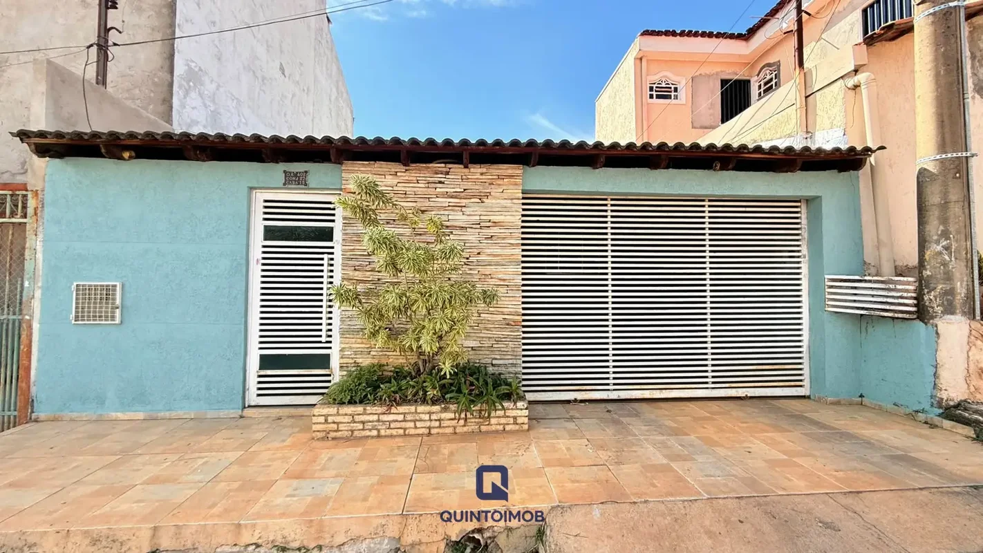 Casa à Venda na QR 402 de Samambaia | 3 Quartos | Aceita FinanciamentoExcelente ...