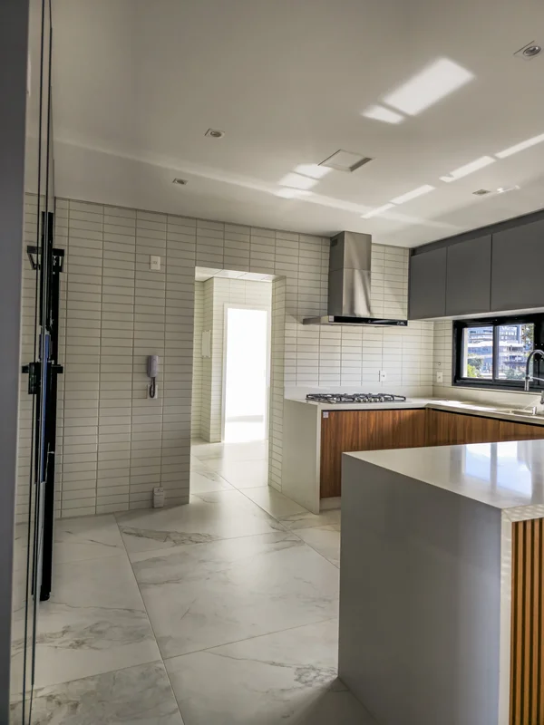 DESCRIÇÃO COMPLETAEnnius Muniz Residencial | Unidade 304 — 292,21 m² | 4 Suítes ...