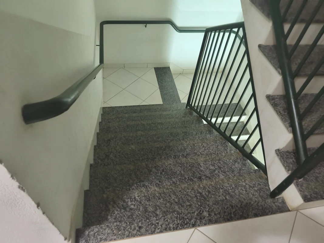 Alugo apartamento na quadra 9 de Sobradinho CL, com 2 quartos sendo (1 suite).Pr...