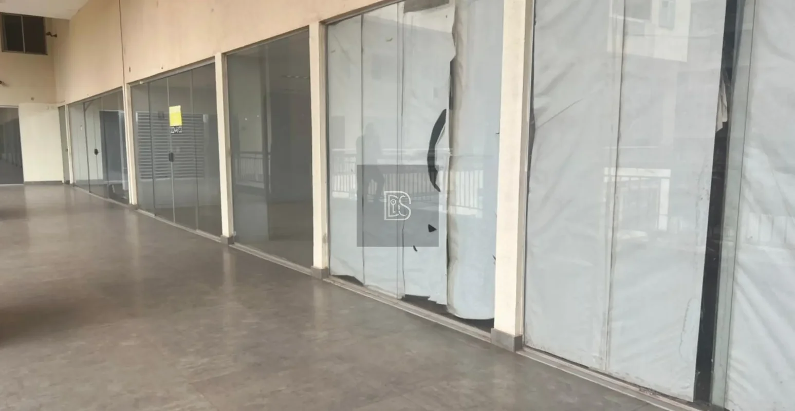 DS Inteligência Imobiliária apresenta ...Oportunidade loja com vista livre para ...