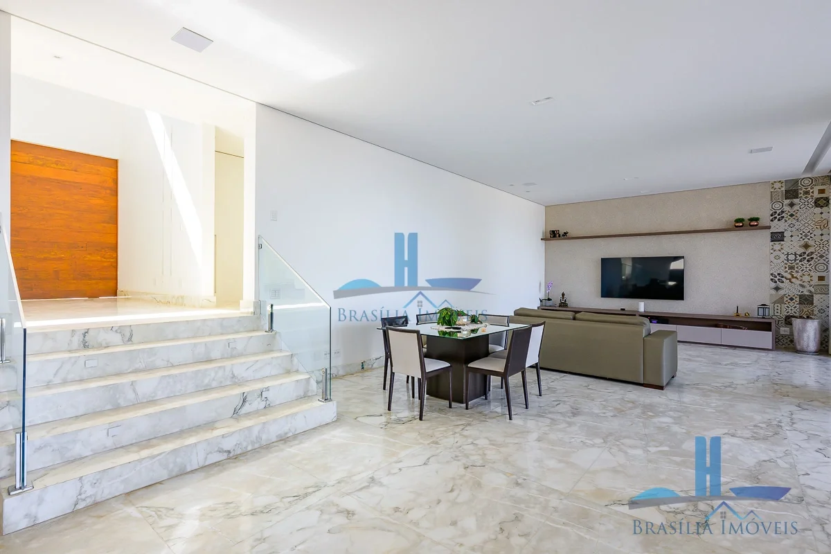 * * * BRASÍLIA IMÓVEIS VENDE LINDA CASA MODERNA COM EXCLUSIVIDADE PARA SUA FAMÍL...
