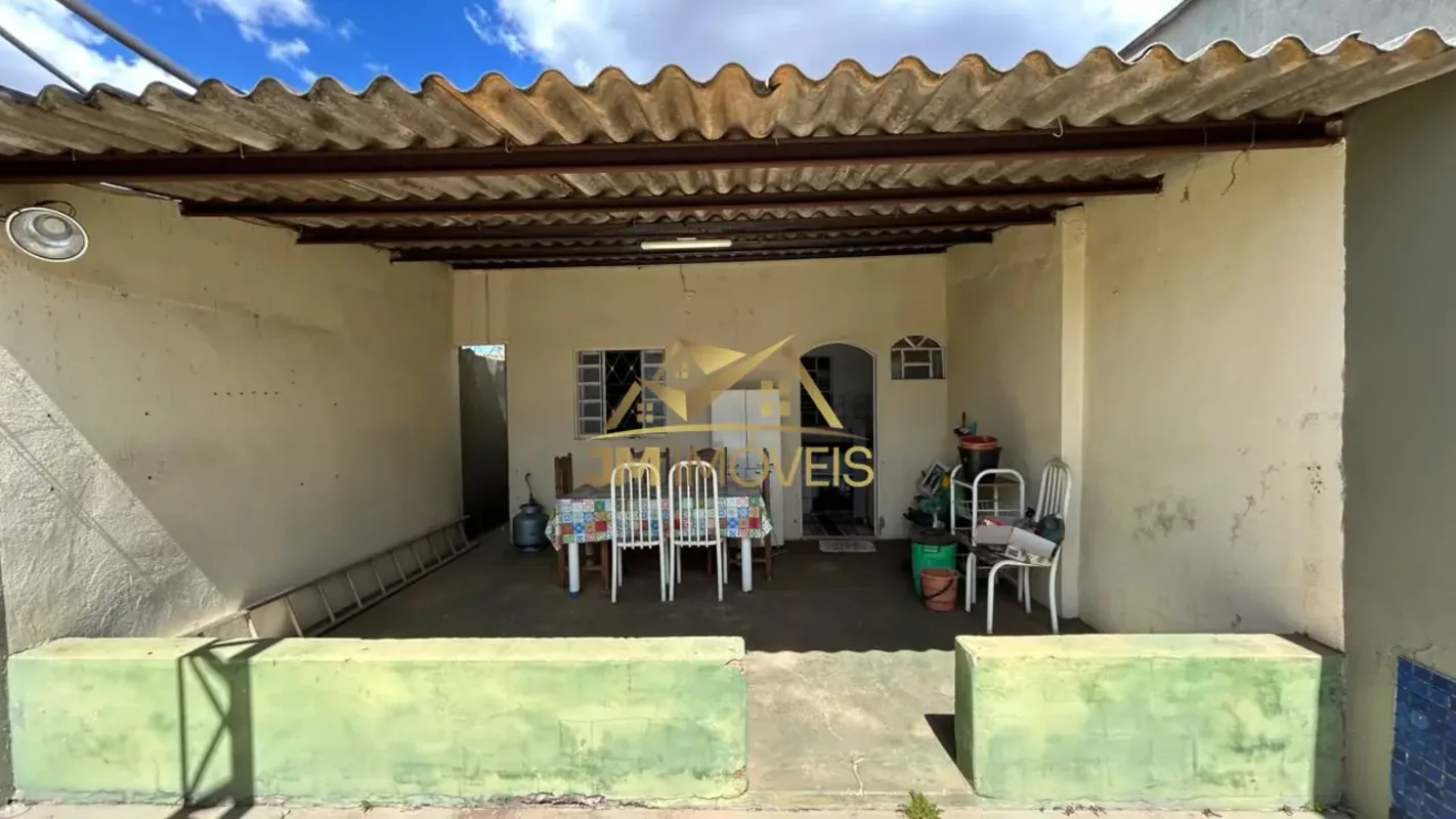 Casa à Venda – Vale do AmanhecerExcelente oportunidade para quem busca conforto ...