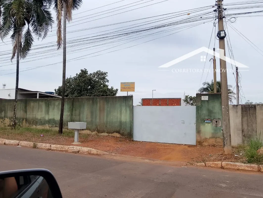 VENDE-SE lote no DVO 17,80 x 34 na rua primavera por R$550.000,00Fica perto da p...