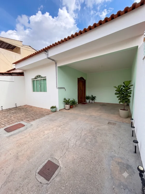 EXCELENTE OPORTUNIDADE EM SAMAMBAIA SUL!Casa na QR 104 – Excelente estrutura e l...