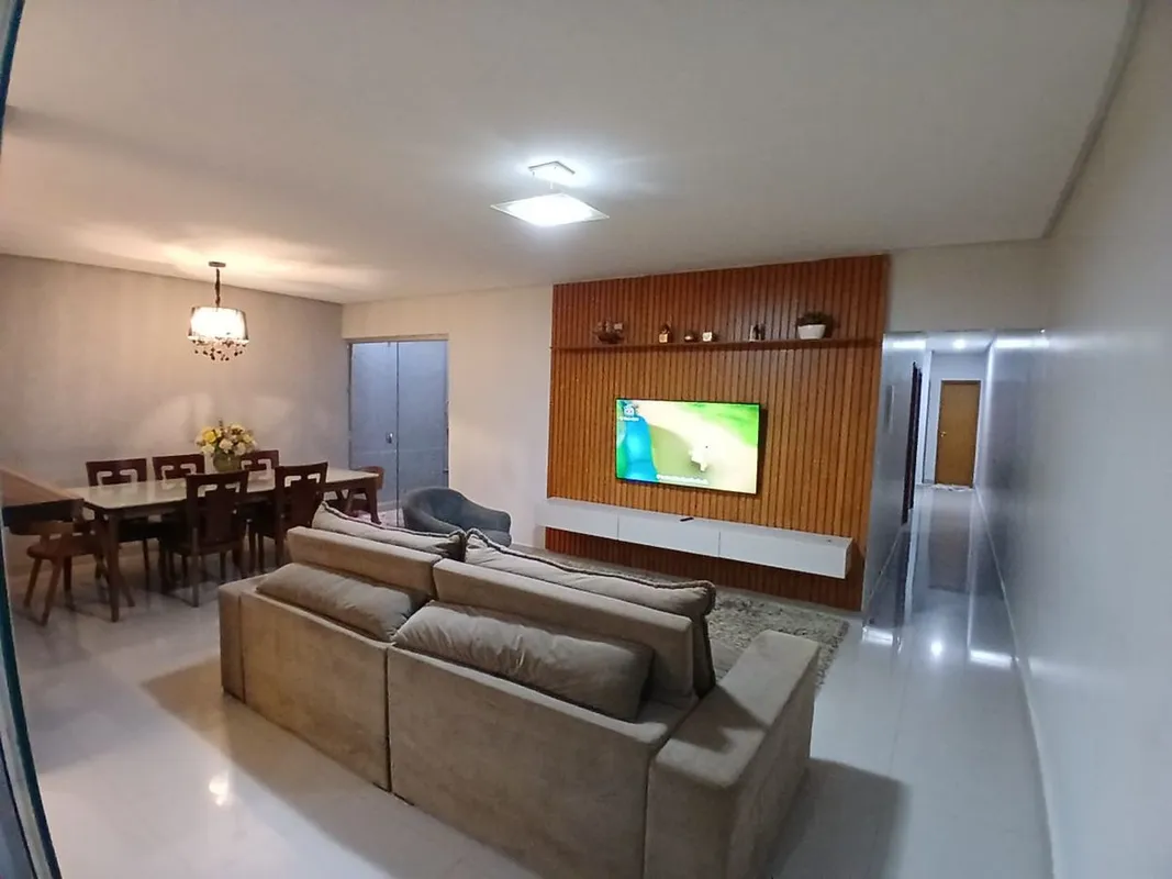 Excelente Casa Tres Marias Venda Destaques do imóvel:?? 167 m² de construção?? T...