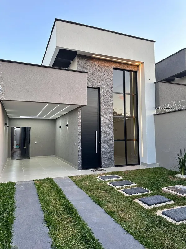 Localização top ! Lado avenida ACESSO AV RIO VERDE , 500 metros bretas , rica co...