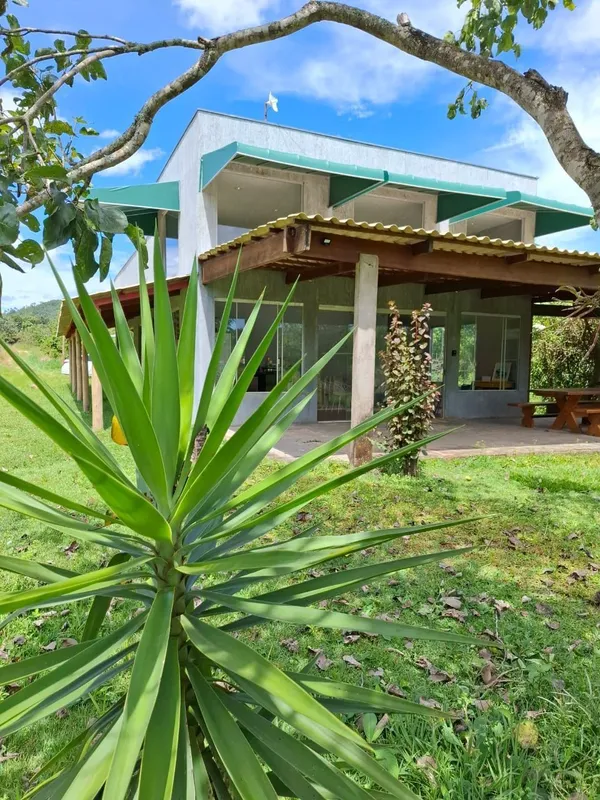 Casa de campo em Pirenópolis. A 15minutos do centro da cidade. Rodovia pavimenta...