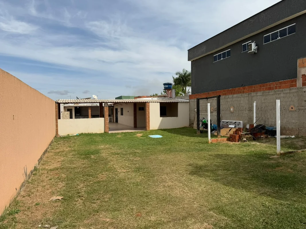 Casa ponte alta norte Condomínio fechado Avenida buritis Casa composta por 2 qua...